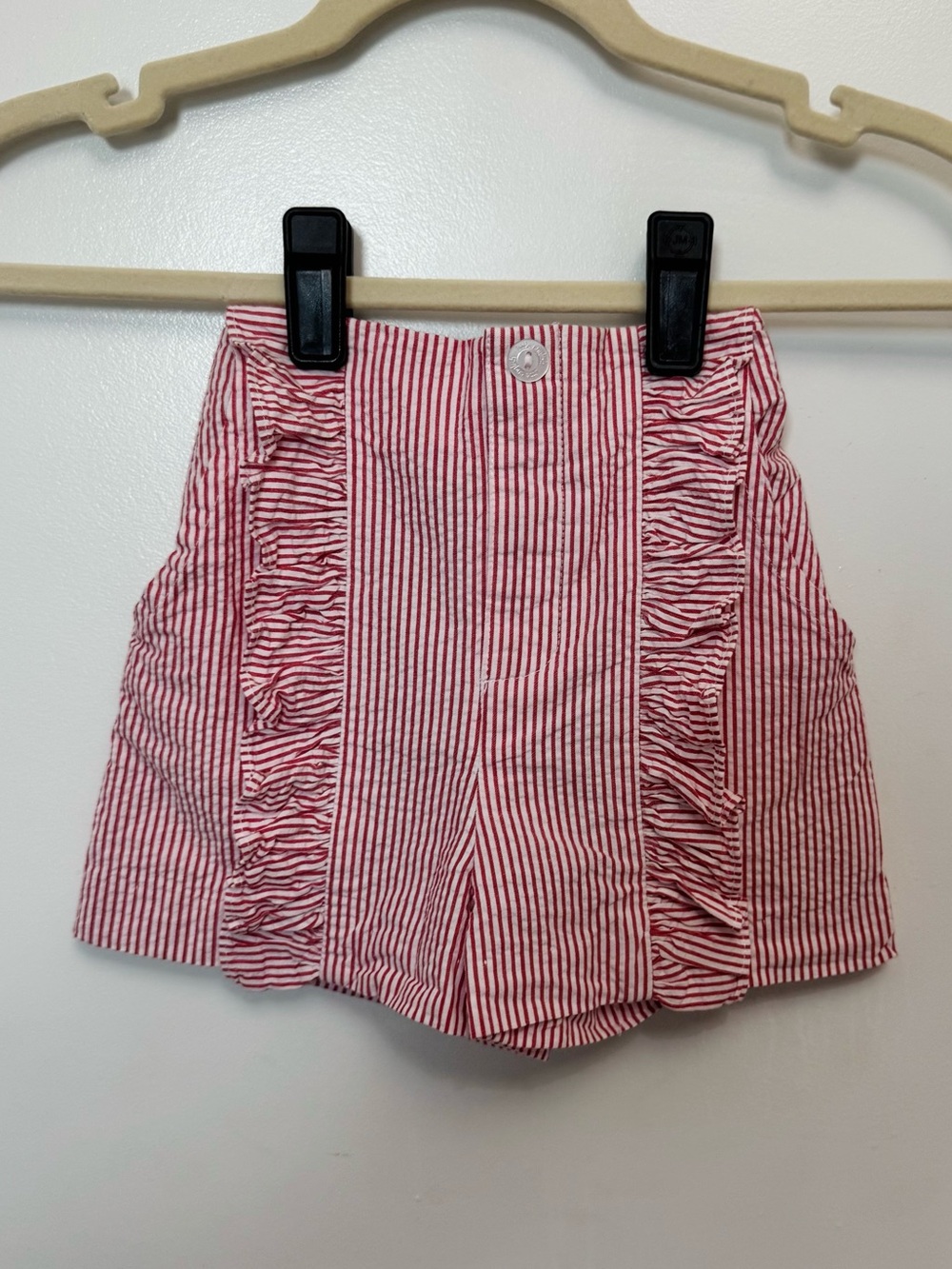 Little English Red & White seersucker Ruffle-Front Shorts adjustable waist 4T
